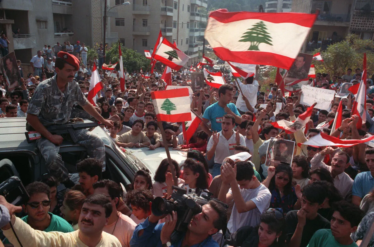 Necesitamos aplicar los términos de la constitución libanesa para avanzar
